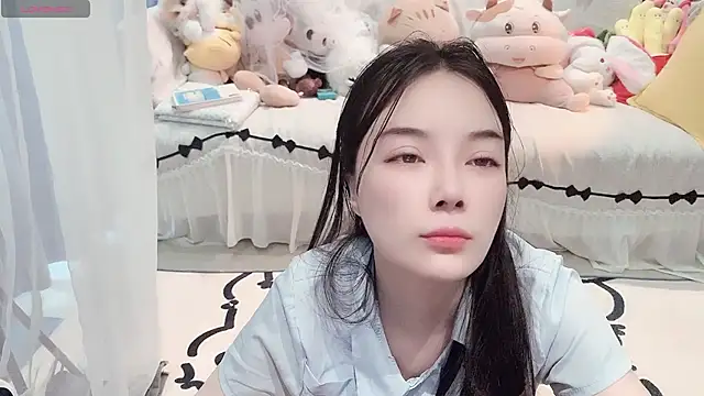 Snapshot of AKiKi711 chatting on 05/08/26, 05:00 AKiKi711 online show from 05/08/26, 05:00