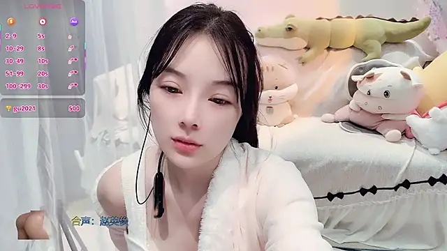 AKiKi711 online show from 12/22/25, 04:51