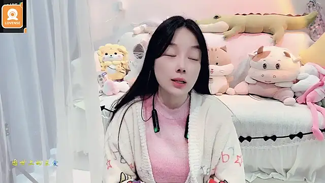 AKiKi711 online show from 10/09/25, 04:35