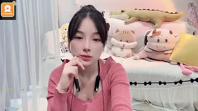 AKiKi711 online show from 10/05/25, 04:36