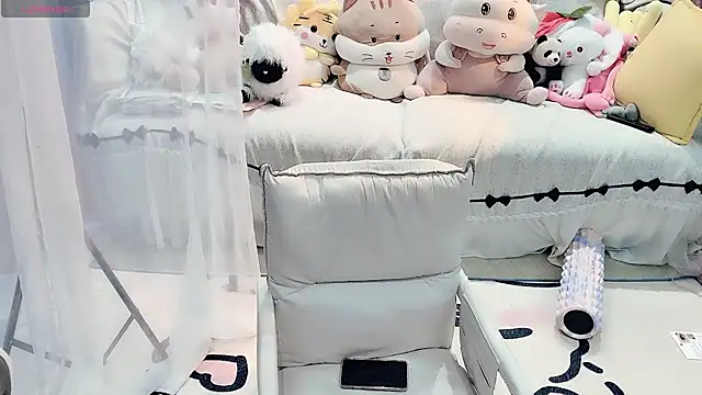 Snapshot of AKiKi711 chatting on 07/08/26, 04:46 AKiKi711 online show from 07/08/26, 04:46