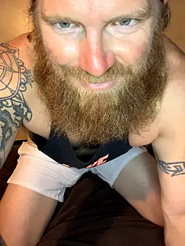 Snapshot of whitehammer94u chatting on 10/08/25, 11:27 whitehammer94u online show from 10/08/25, 11:27