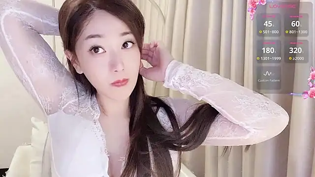 Snapshot of NIna-7 chatting on 03/06/25, 01:37 NIna-7 online show from 03/06/25, 01:37