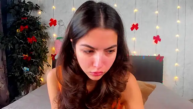 Milana Crystal  online show from 01/13/26, 08:07