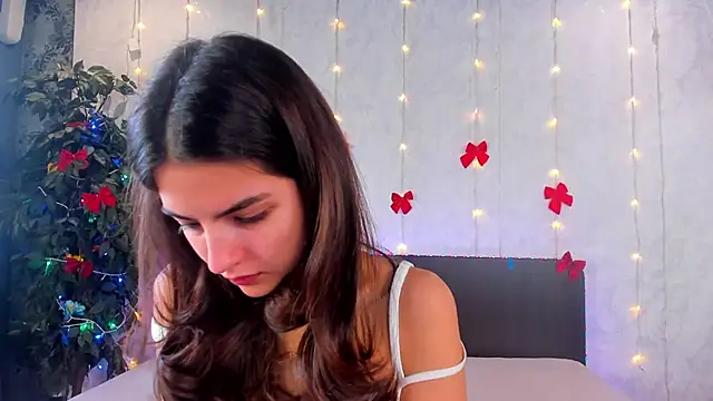 Milana Crystal  online show from 01/15/26, 08:07