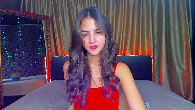 Snapshot of Milana_Crystal_ chatting on 09/23/25, 07:15 Milana Crystal online show from 09/23/25, 07:15
