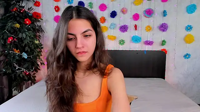 Snapshot of Milana_Crystal_ chatting on 03/16/25, 08:10 Milana Crystal online show from 03/16/25, 08:10