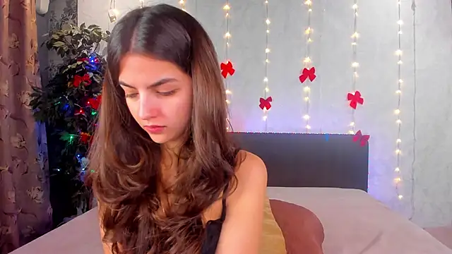 Milana Crystal  online show from 01/08/26, 08:09