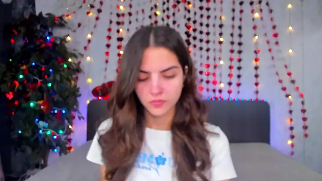 Milana Crystal  online show from 02/24/26, 08:15