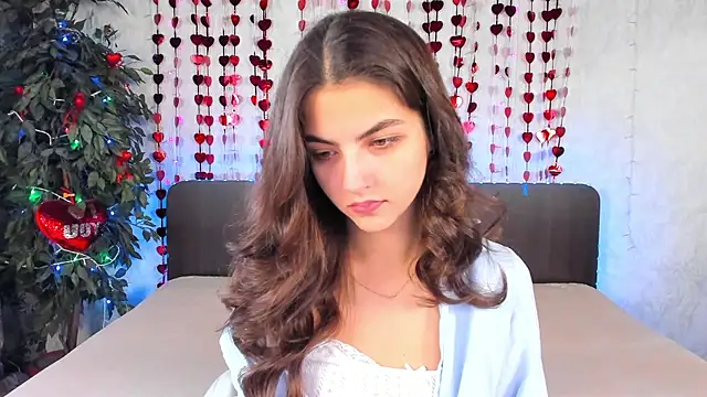 Snapshot of Milana_Crystal_ chatting on 02/06/25, 08:18 Milana Crystal online show from 02/06/25, 08:18