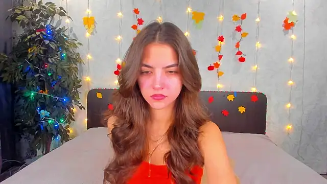 Milana Crystal  online show from 11/24/25, 08:03