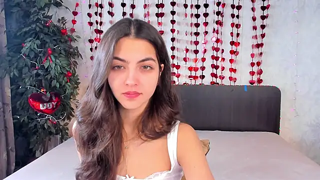 Snapshot of Milana_Crystal_ chatting on 02/27/25, 08:13 Milana Crystal online show from 02/27/25, 08:13