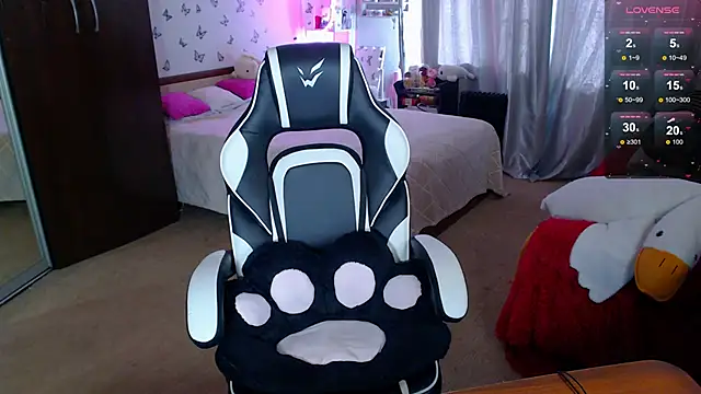 Sidney blush online show from 03/28/26, 06:58