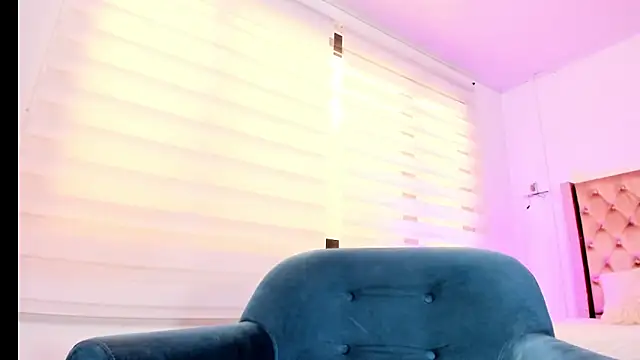 Danna Ramiirez online show from 03/11/26, 06:57