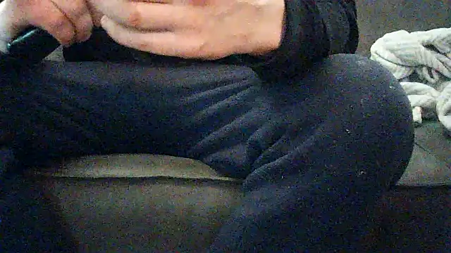 kiksnap-meistro5 online show from 04/10/26, 02:35