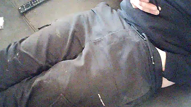 kiksnap-meistro5 online show from 04/07/26, 01:57