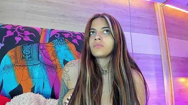 Cori Paige online show from 05/17/26, 04:23