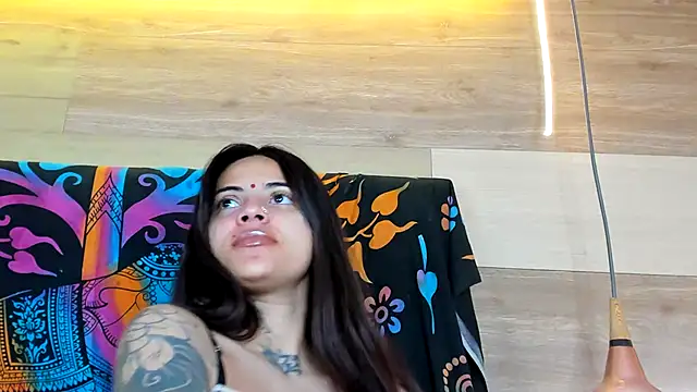 Cori Paige online show from 10/29/25, 04:11