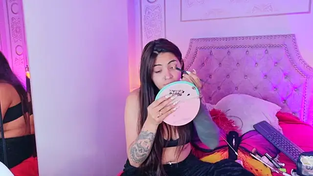 Snapshot of Cori_Paige chatting on 02/18/26, 04:54 Cori Paige online show from 02/18/26, 04:54