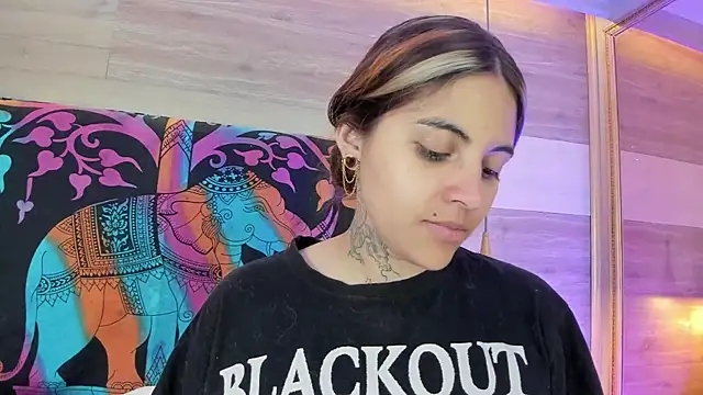 Cori Paige online show from 05/08/26, 04:05