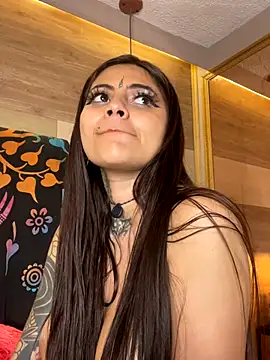 Cori Paige online show from 12/02/25, 10:39