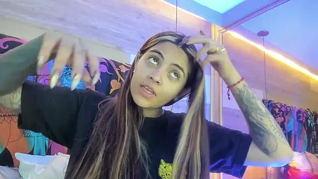 Cori Paige online show from 04/10/26, 04:08