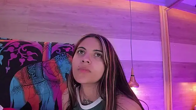 Cori Paige online show from 05/05/26, 04:04