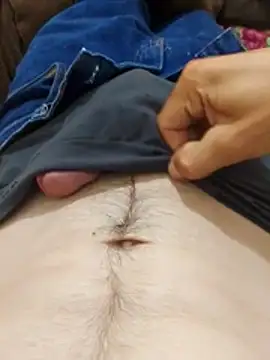 Adee21e online show from 12/01/25, 07:48