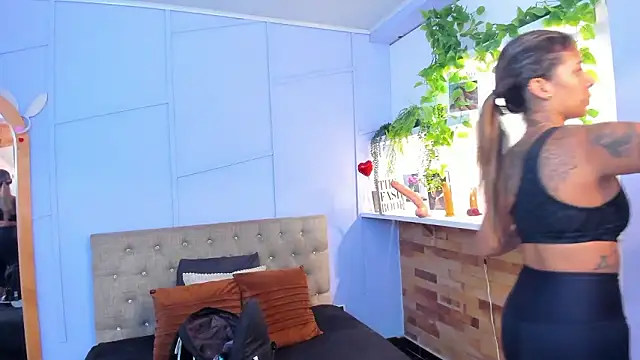 Georgina-coule online show from 01/14/26, 02:20