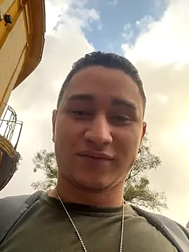 Snapshot of francesco_evan chatting on 11/22/25, 10:08 francesco evan online show from 11/22/25, 10:08