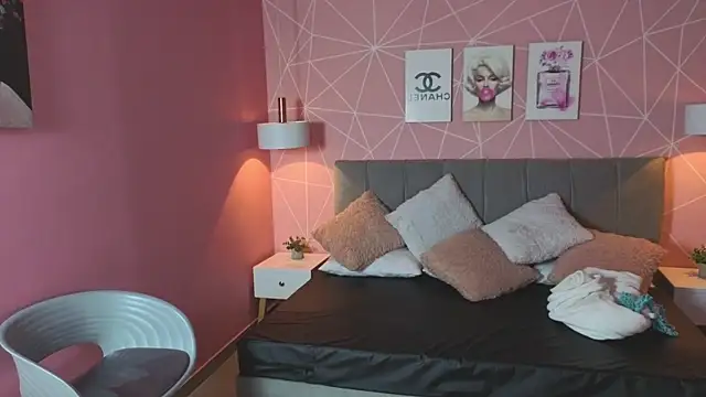 Snapshot of zara__sweet chatting on 05/20/26, 01:30 zara sweet online show from 05/20/26, 01:30