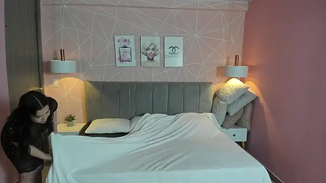 zara  sweet online show from 11/13/25, 12:31