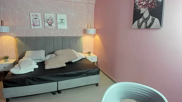 zara  sweet online show from 12/22/25, 01:33