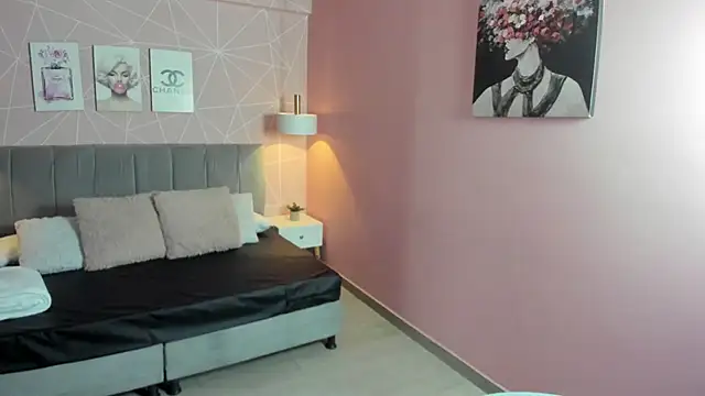 zara  sweet online show from 12/05/25, 01:21