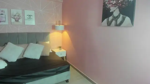 Snapshot of zara__sweet chatting on 05/06/26, 01:48 zara sweet online show from 05/06/26, 01:48