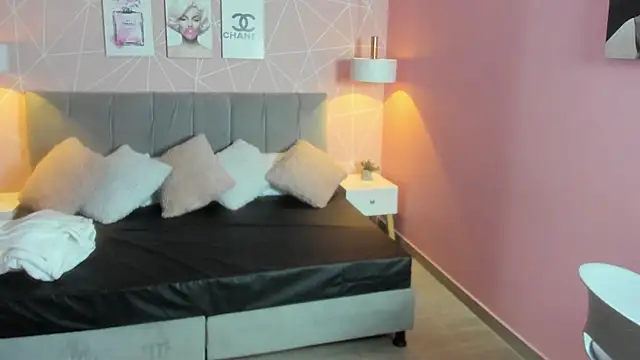 zara  sweet online show from 04/14/26, 03:06