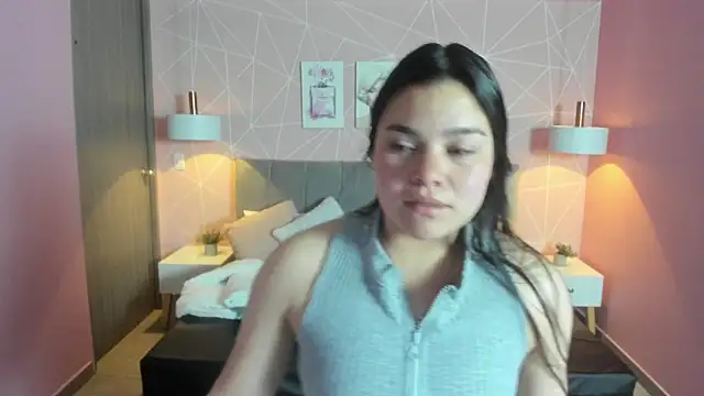 Snapshot of zara__sweet chatting on 04/21/26, 01:39 zara sweet online show from 04/21/26, 01:39