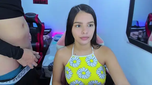 jessi and boy online show from 11/17/25, 03:05