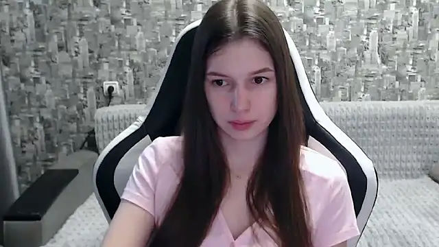 Snapshot of MissMiaCutie chatting on 02/11/25, 11:42 MissMiaCutie online show from 02/11/25, 11:42