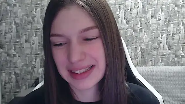 Snapshot of MissMiaCutie chatting on 02/10/25, 11:36 MissMiaCutie online show from 02/10/25, 11:36