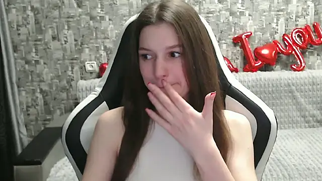 Snapshot of MissMiaCutie chatting on 03/12/25, 05:38 MissMiaCutie online show from 03/12/25, 05:38