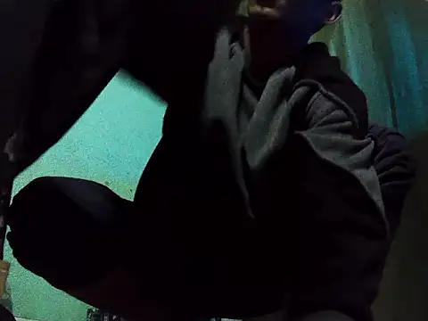 andrescaraballo online show from 11/10/25, 03:22