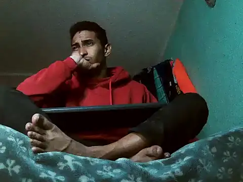 andrescaraballo online show from 10/28/25, 04:35