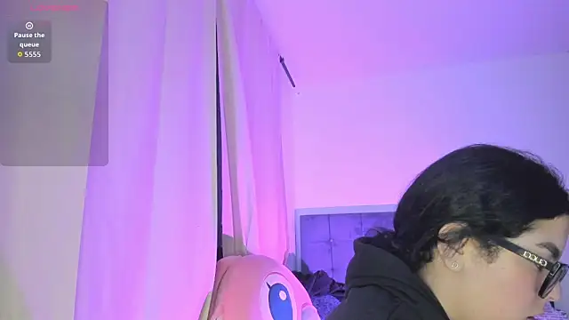 Kylie2211 online show from 06/11/26, 01:16