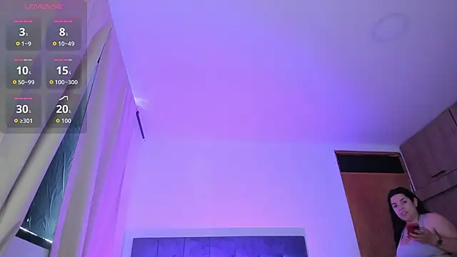 Kylie2211 online show from 05/27/26, 04:58