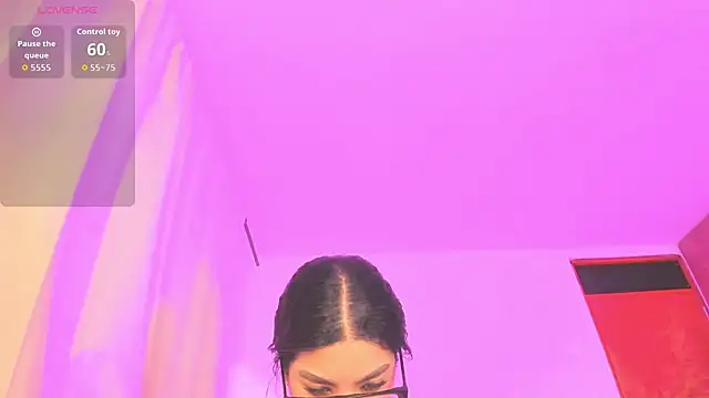 Kylie2211 online show from 05/08/26, 04:38