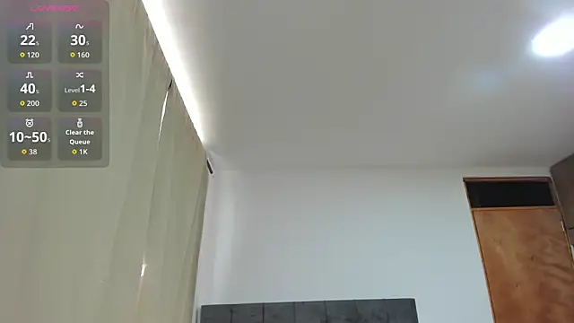 Kylie2211 online show from 04/29/26, 05:06
