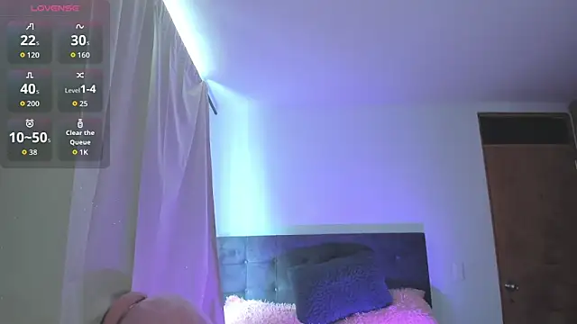 Kylie2211 online show from 05/11/26, 04:59