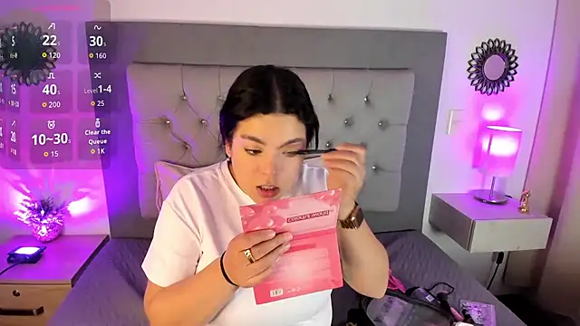 Kylie2211 online show from 10/10/25, 03:18