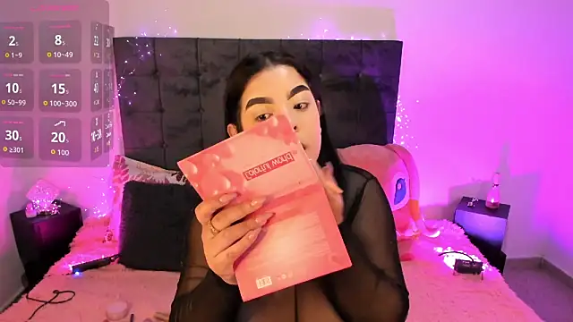 Kylie2211 online show from 10/21/25, 02:00